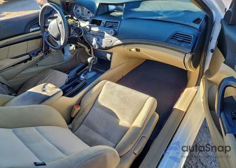 2010 Honda Accord Lx z USA, uszkodzony, nr VIN 1HGCS1B33AA007364